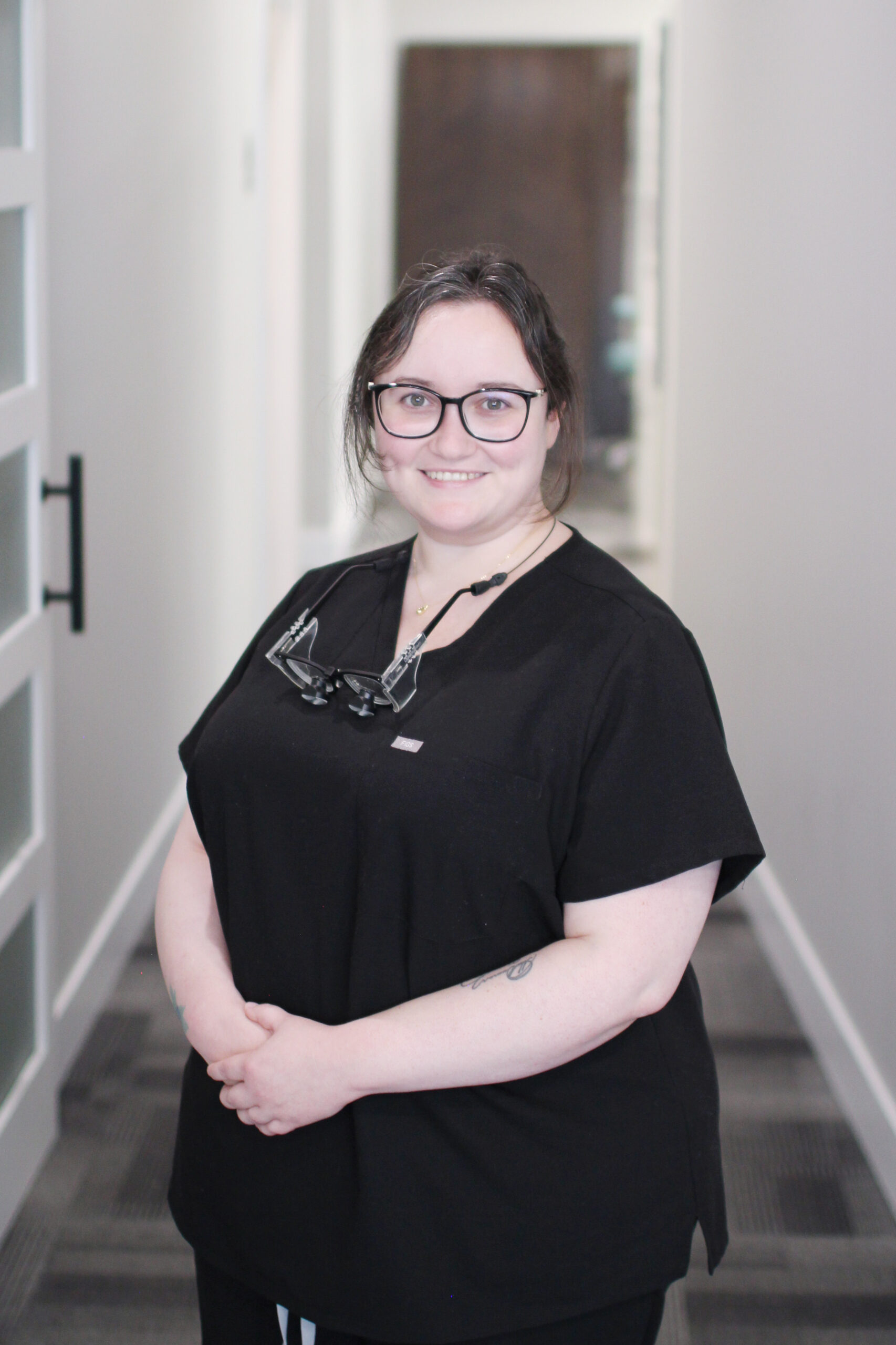 Dr. Laura Wolff DDS of Frontier Family Dental clinic portrait photo - Dentist Graham WA Dr. Laura Wolff DDS of Frontier Family Dental clinic portrait photo - Dentist Graham WA